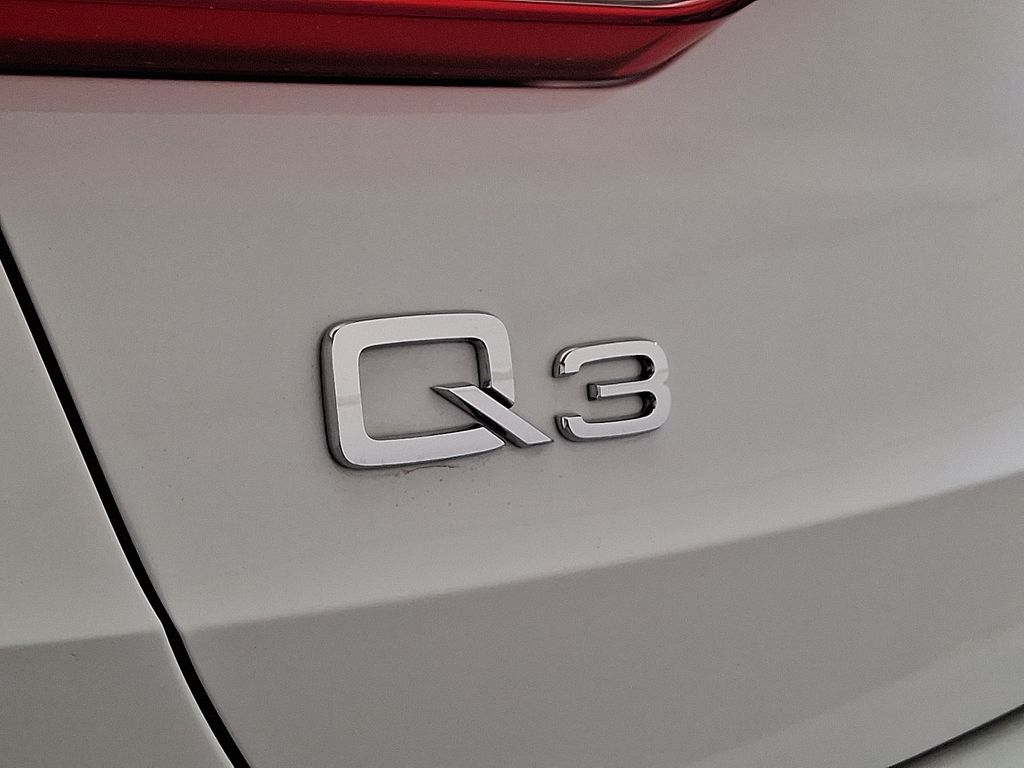 2024 Audi Q3 Premium 29