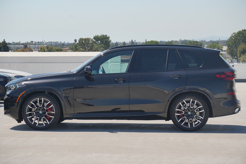 Thumbnail: 2026 BMW X5 - 4