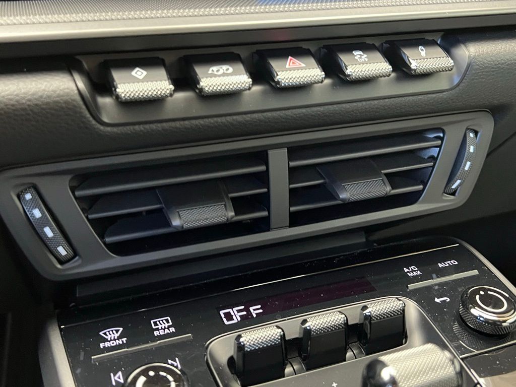 Thumbnail: 2025 Porsche 911 - 12