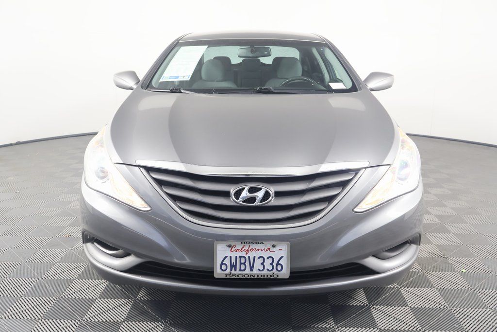 2012 Hyundai Sonata GLS 2