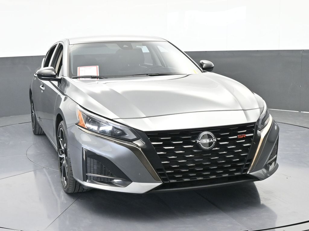 Used 2024 Gun Metallic Nissan 2.5 SR image 9