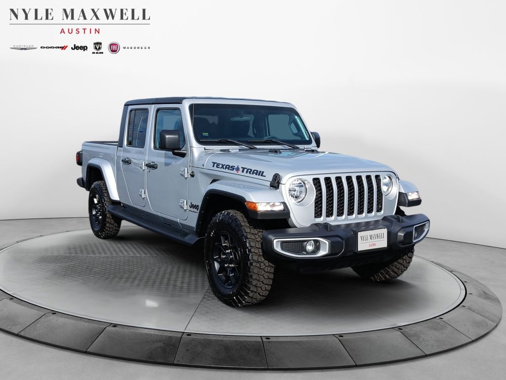 Used Car 2023 Jeep Gladiator  Texas Trail For Sale Under $35,000 In Austin, Texas