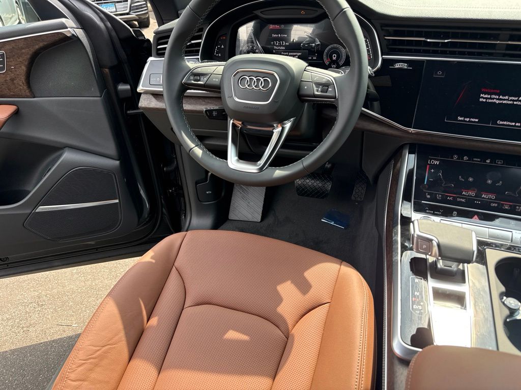 Thumbnail: 2027 Audi Q8 - 25