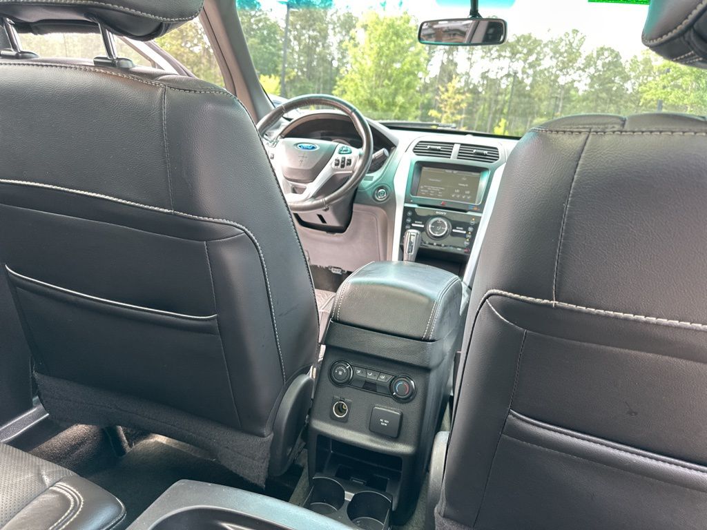 2014 White Platinum Clearcoat Metallic Ford Explorer Sport 4X4 SUV
