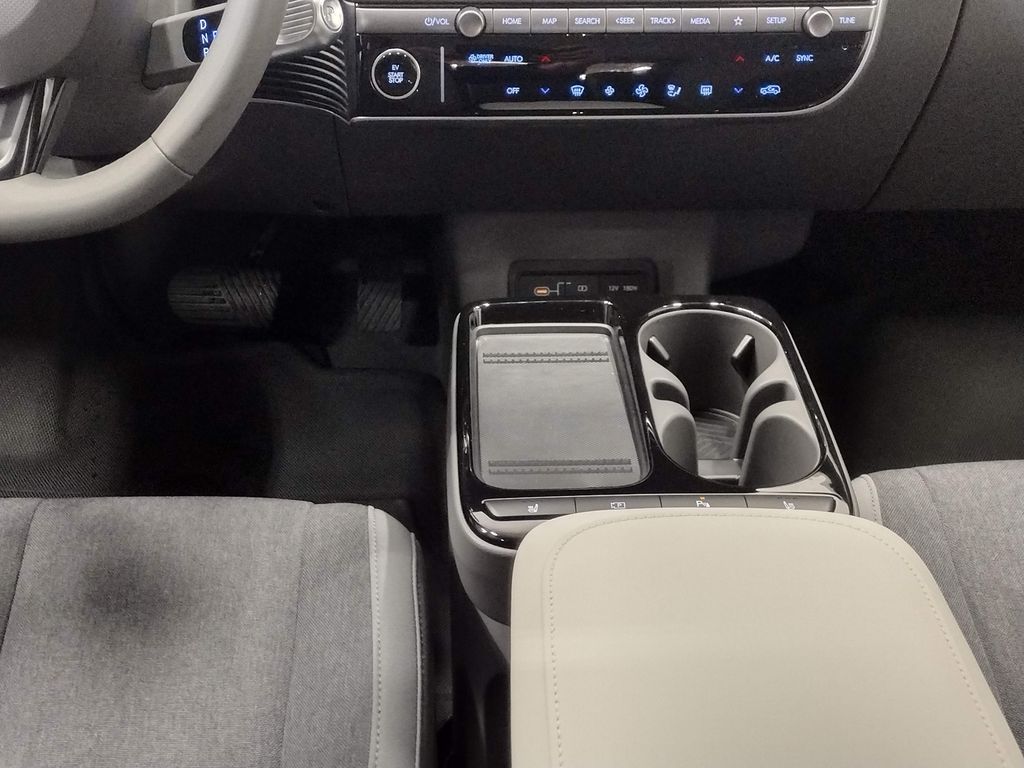 2026 Hyundai IONIQ 5 SE Standard Range