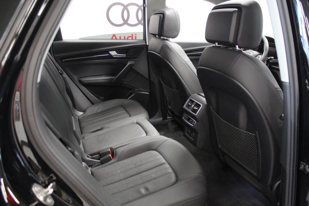 Thumbnail: 2019 Audi Q5 - 31