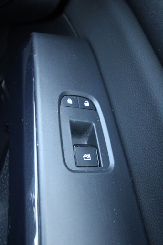Used 2025 Nissan Pathfinder SUV
