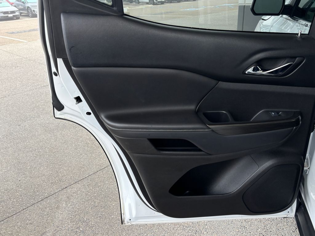 Thumbnail: 2017 GMC Acadia - 29