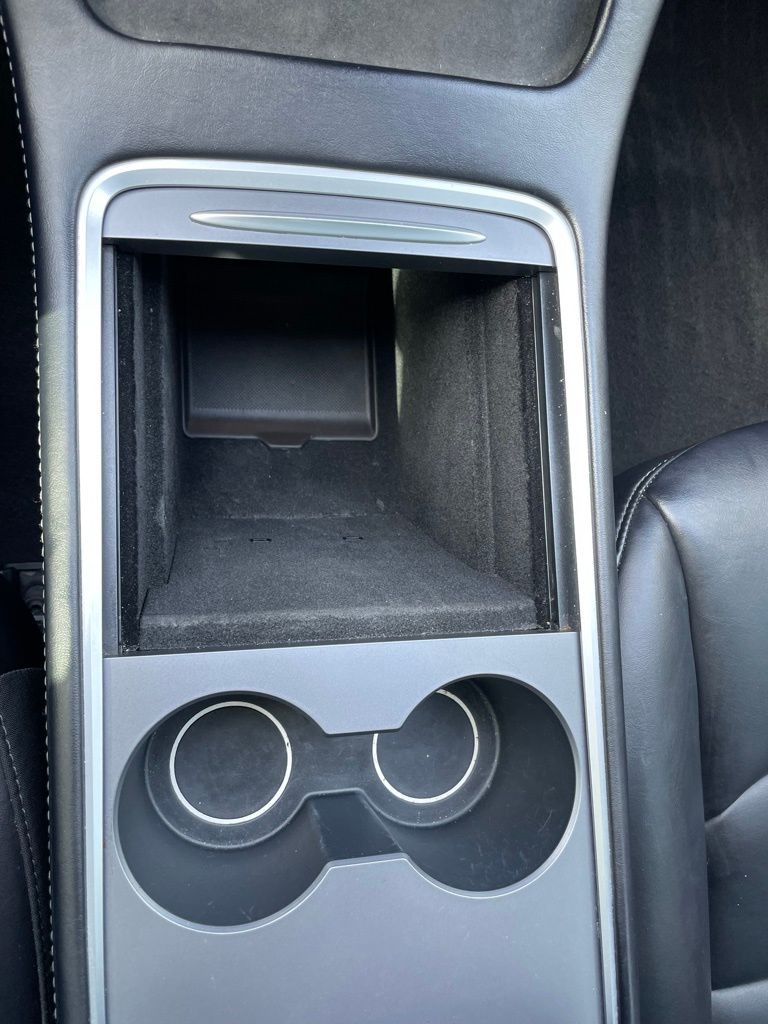 Thumbnail: 2022 Tesla Model 3 - 18