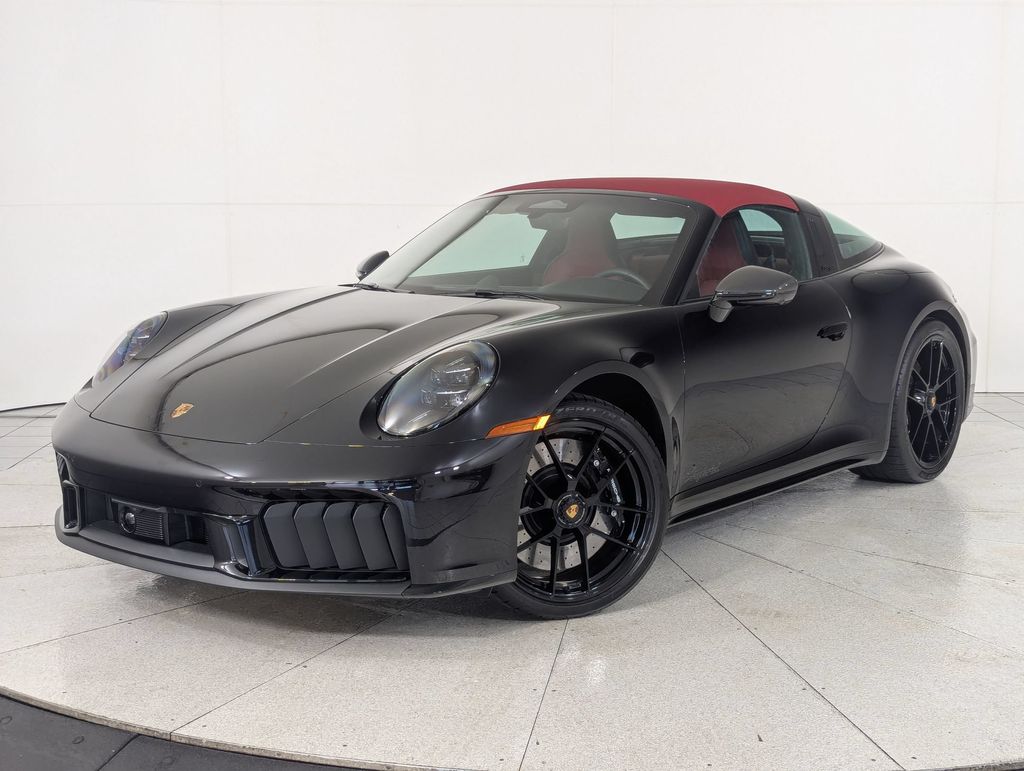 2026 Porsche 911 Targa 4 GTS Cabriolet AWD