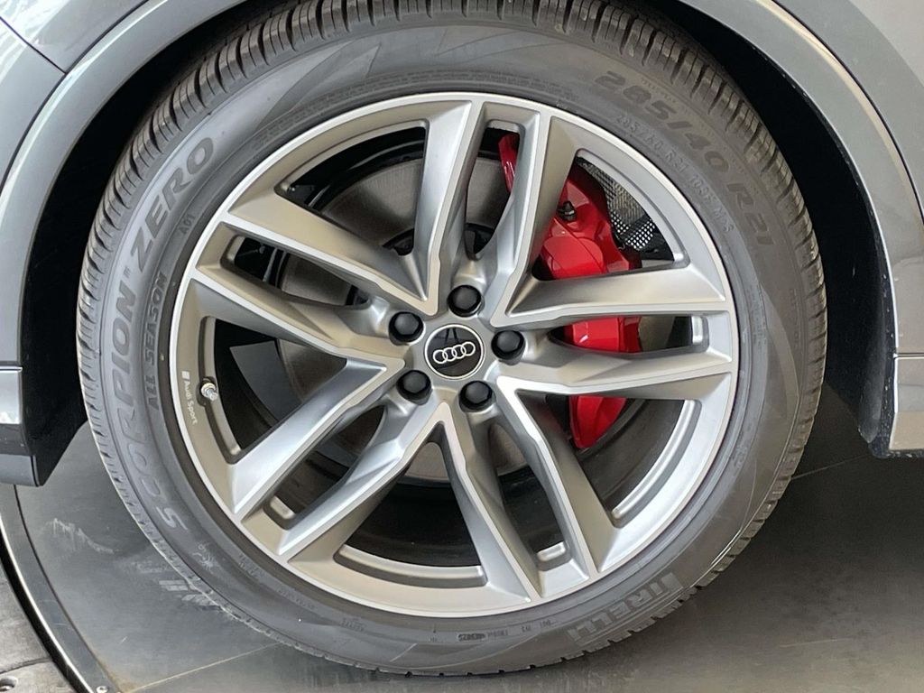 2026 Audi Q7 55 Prestige Gray at Luther Ford