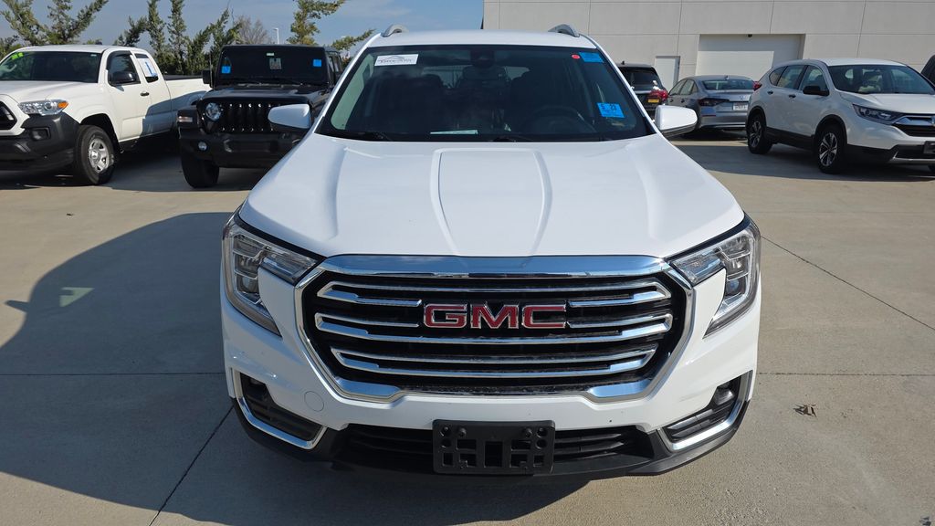 2024 GMC Terrain SLT - Photo 8
