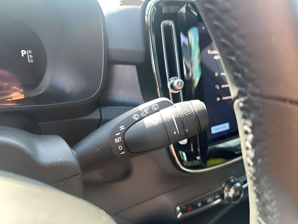 Used Car 2023 Volvo Xc40 Recharge Pure Electric  Ultimate For Sale Under $35,000 In Austin, Texas