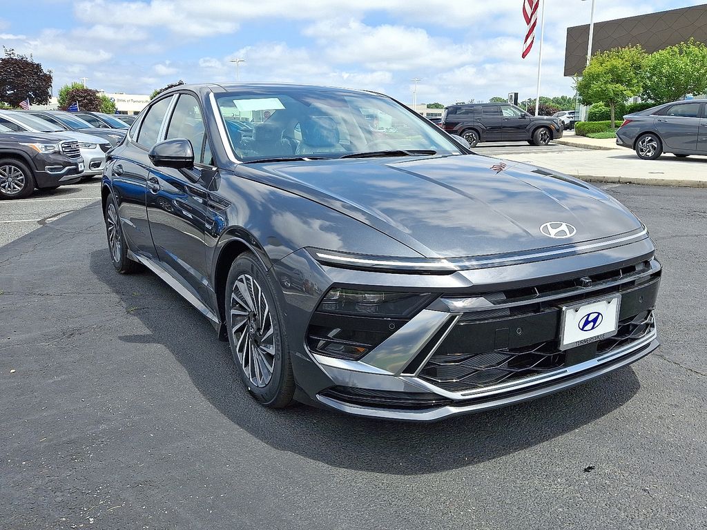 Thumbnail: 2025 Hyundai Sonata - 2