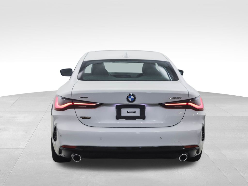Thumbnail: 2022 BMW 4 Series - 4