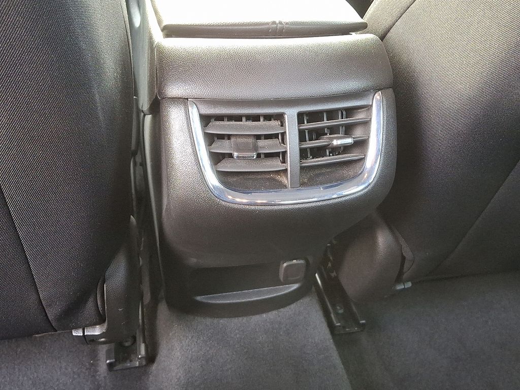 Thumbnail: 2022 Chevrolet Malibu - 11