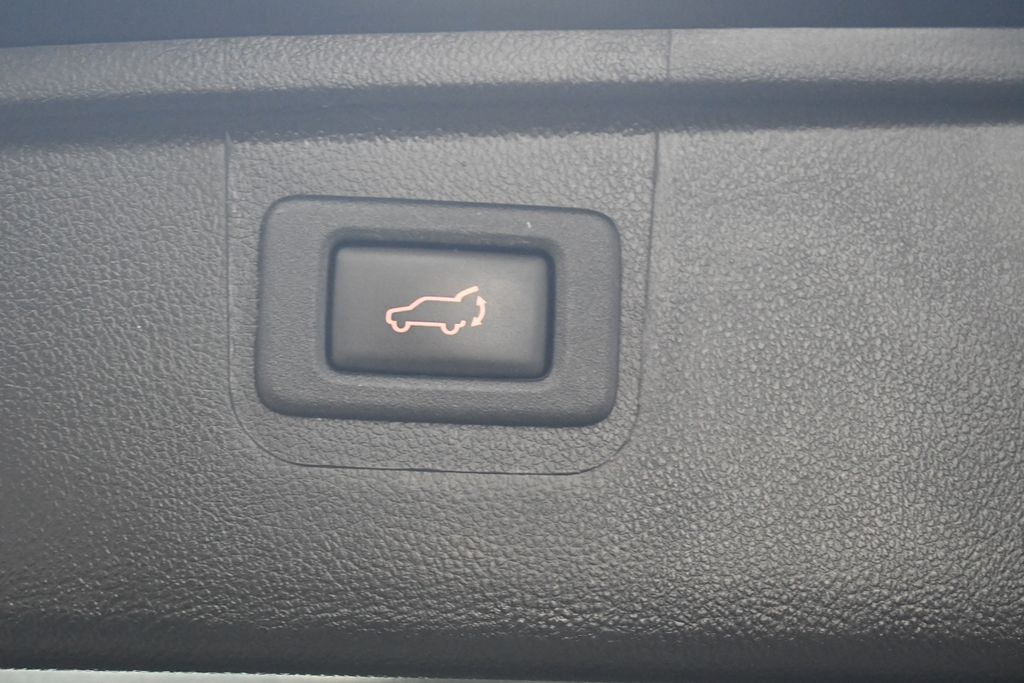 Thumbnail: 2018 Subaru Outback - 6