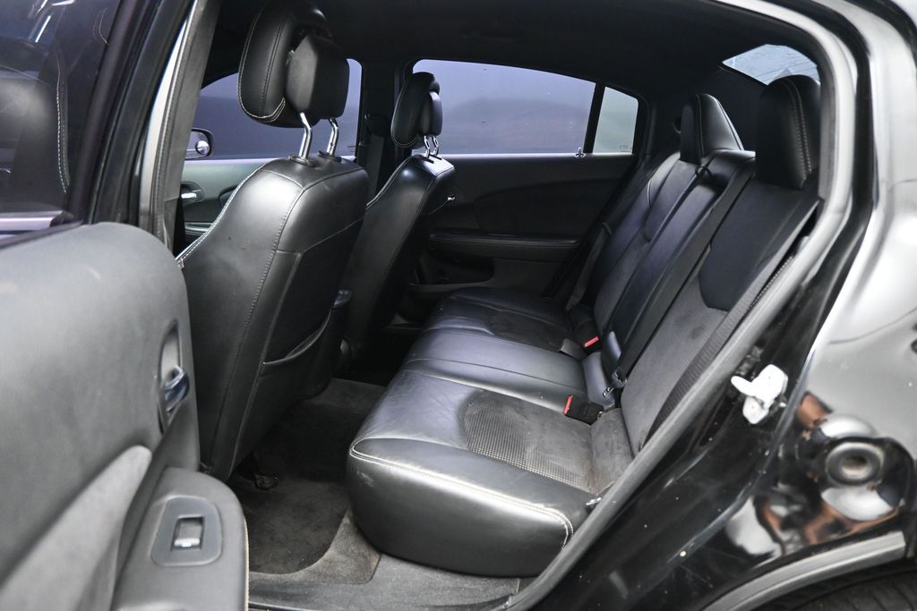 2013 Chrysler 200 Limited - Photo 21