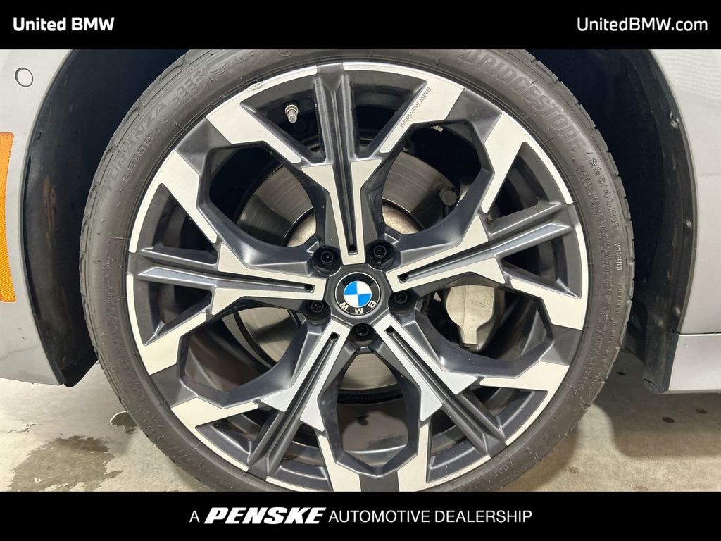 Thumbnail: 2025 BMW 3 Series - 10
