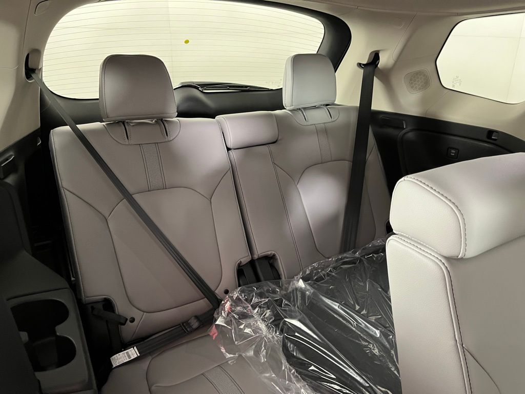 Thumbnail: 2025 Honda Pilot - 14