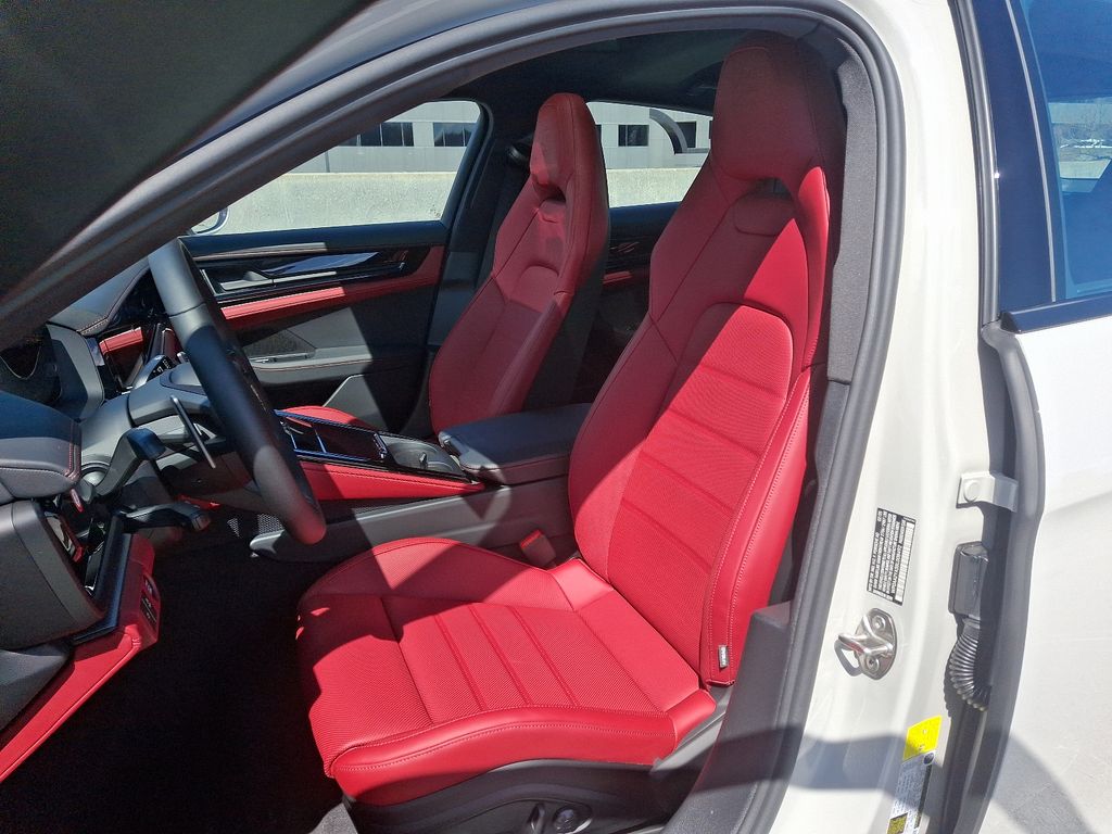 Thumbnail: 2025 Porsche Panamera - 5
