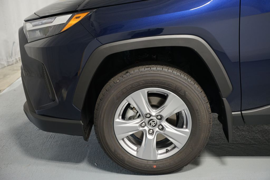 Thumbnail: 2025 Toyota RAV4 - 5