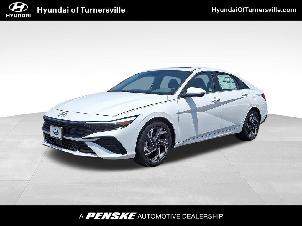 2025 Hyundai Elantra SEL Hero Image