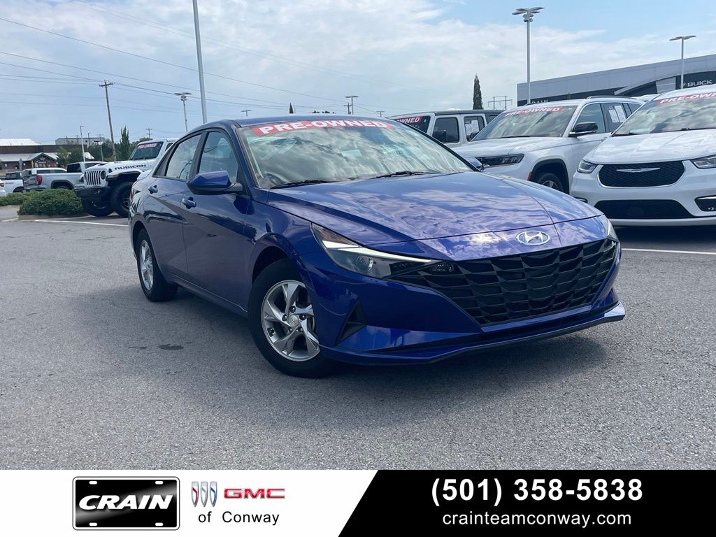 2022 Hyundai Elantra SE FWD