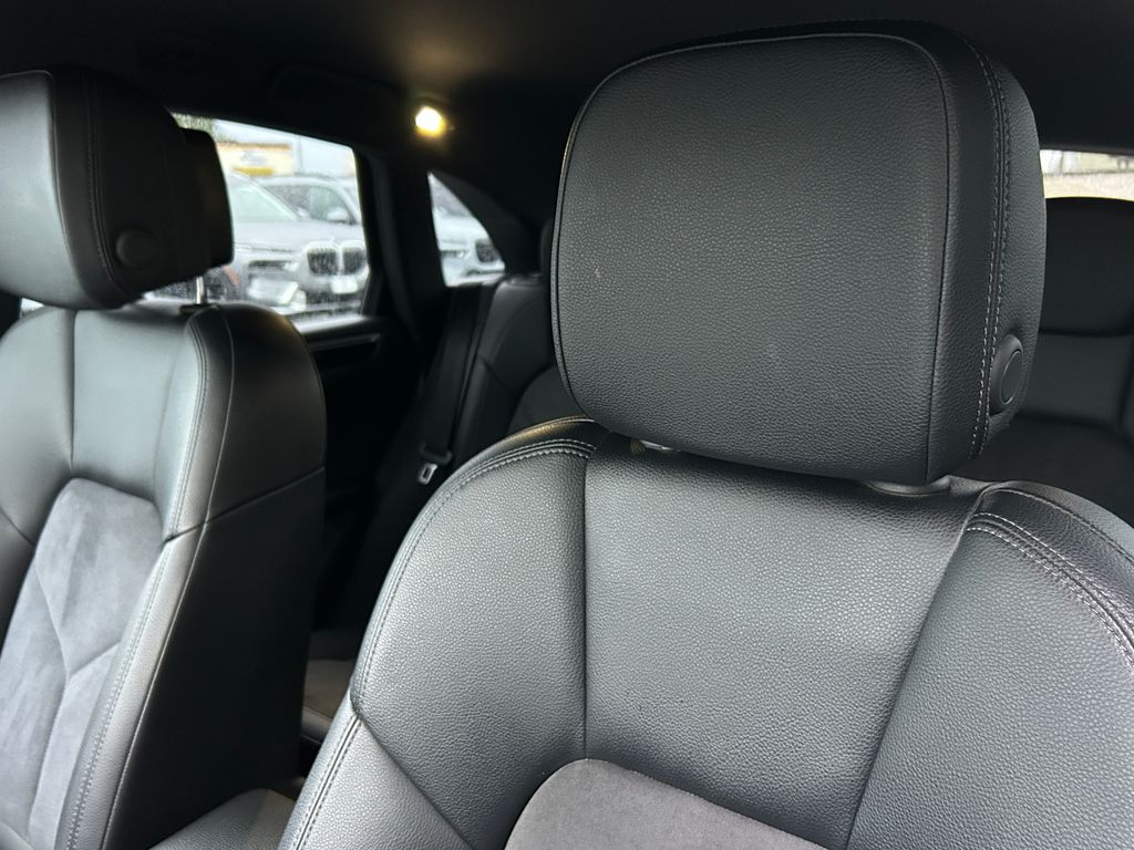 Thumbnail: 2018 Porsche Macan - 14