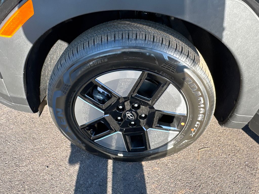 New 2026 Black Hyundai SE image 22