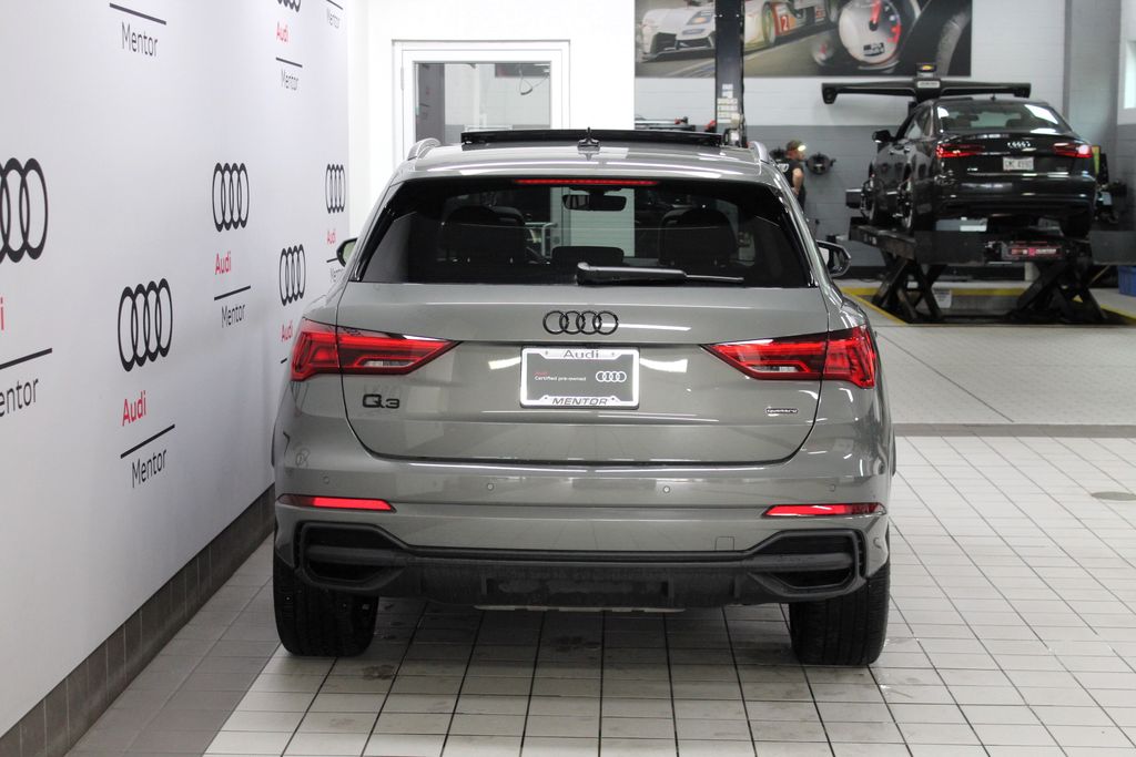 Thumbnail: 2024 Audi Q3 - 5