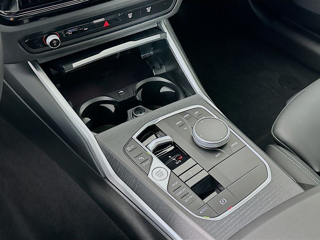 Thumbnail: 2025 BMW 3 Series - 17