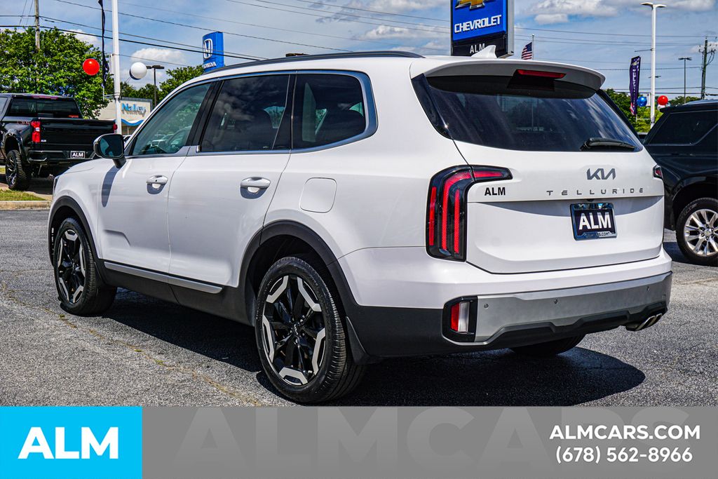 Used 2024 White Kia EX image 7
