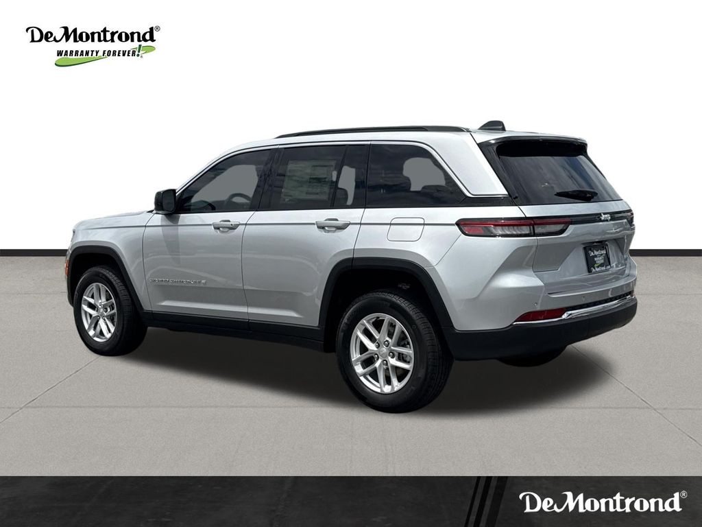 2026 Jeep Grand Cherokee Laredo - 6