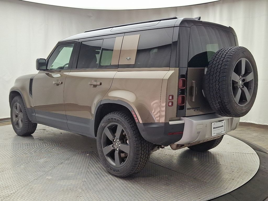 Thumbnail: 2020 Land Rover Defender - 6