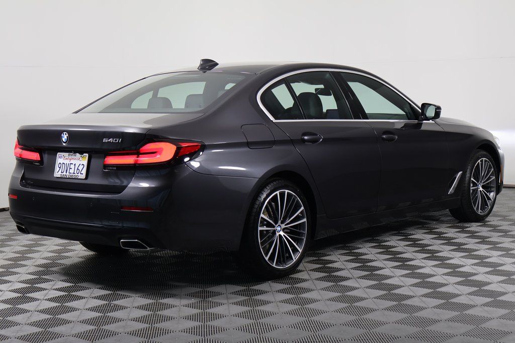 Thumbnail: 2023 BMW 5 Series - 4
