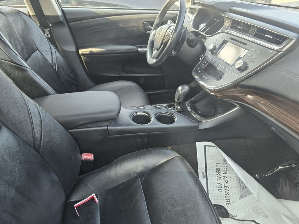 Used 2013 Black Toyota XLE Touring image 12