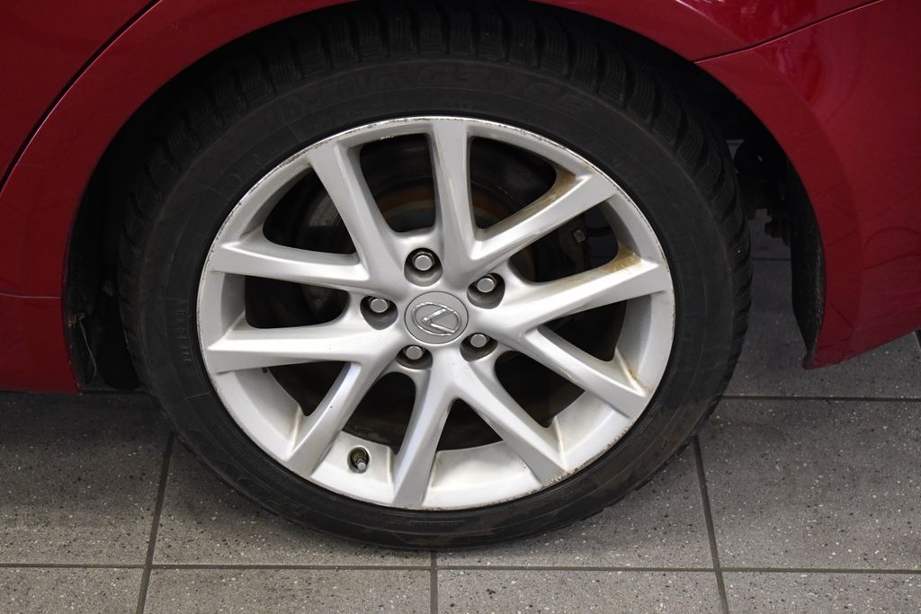 Thumbnail: 2013 Lexus IS - 11