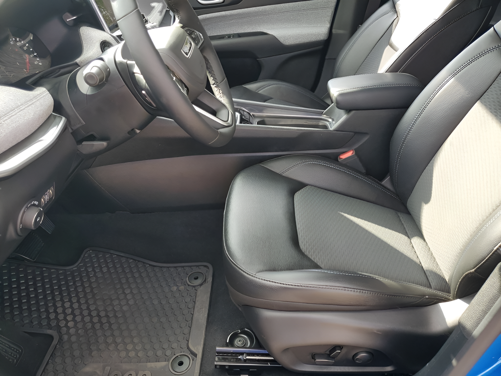 Used Car 2025 Jeep Compass  Latitude For Sale Under $25,000 In Austin, Texas