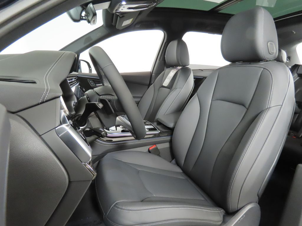 Thumbnail: 2026 Audi Q7 - 31