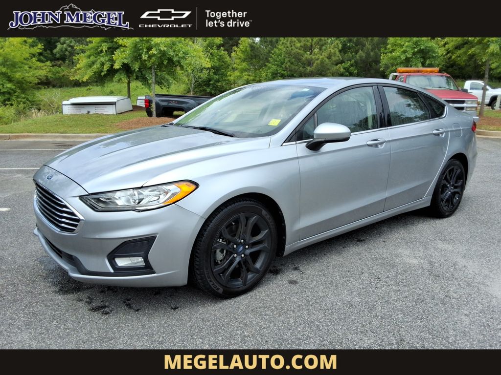 Silver Metallic 2020 Ford Fusion SE FWD Sedan Front-Wheel Drive 6-Speed Automatic