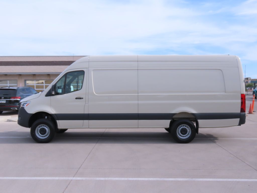 Thumbnail: 2026 Mercedes-Benz Sprinter - 8