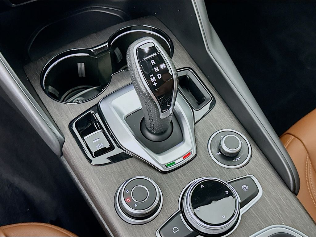 2022 Alfa Romeo Giulia Ti 17