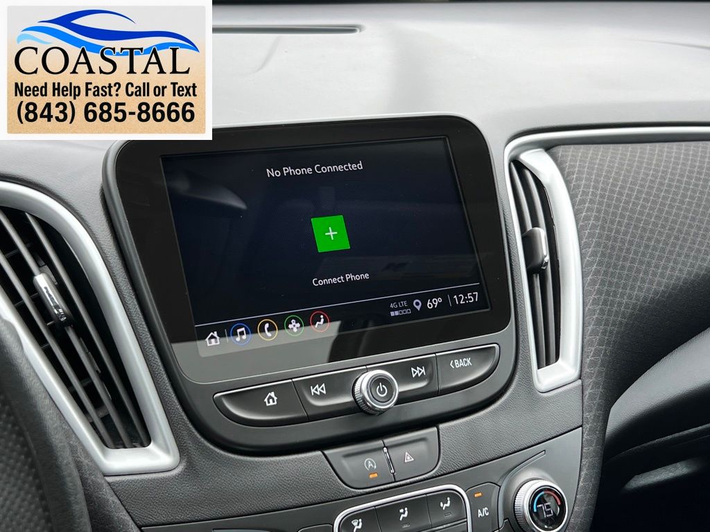 2024 Chevrolet Malibu LT White at Matthews Motors of Wilmington