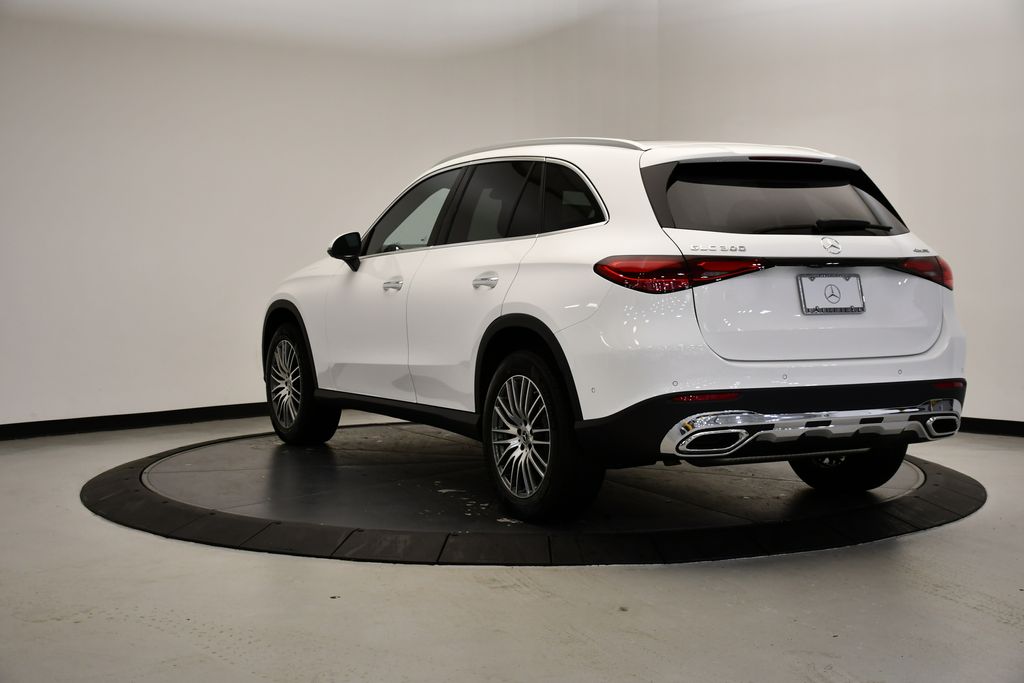 Thumbnail: 2026 Mercedes-Benz GLC - 3