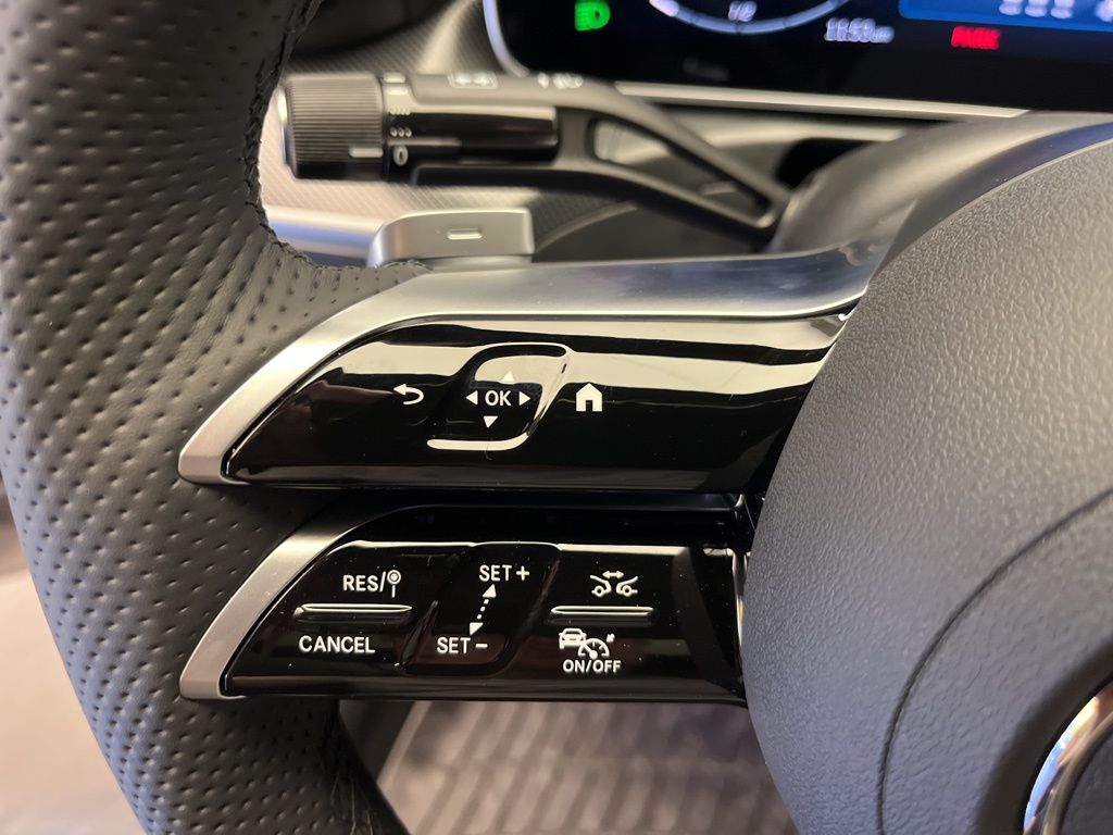 Thumbnail: 2026 Mercedes-Benz C-Class - 15