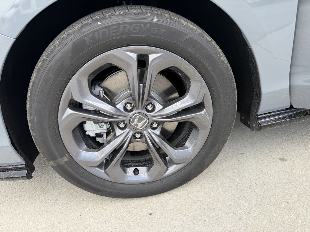 new 2026 Honda Accord Hybrid car, priced at $35,146