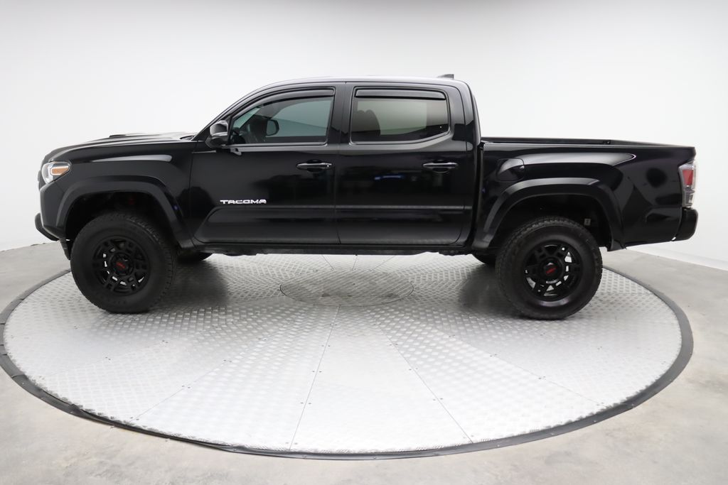 2021 Toyota Tacoma TRD Sport 11