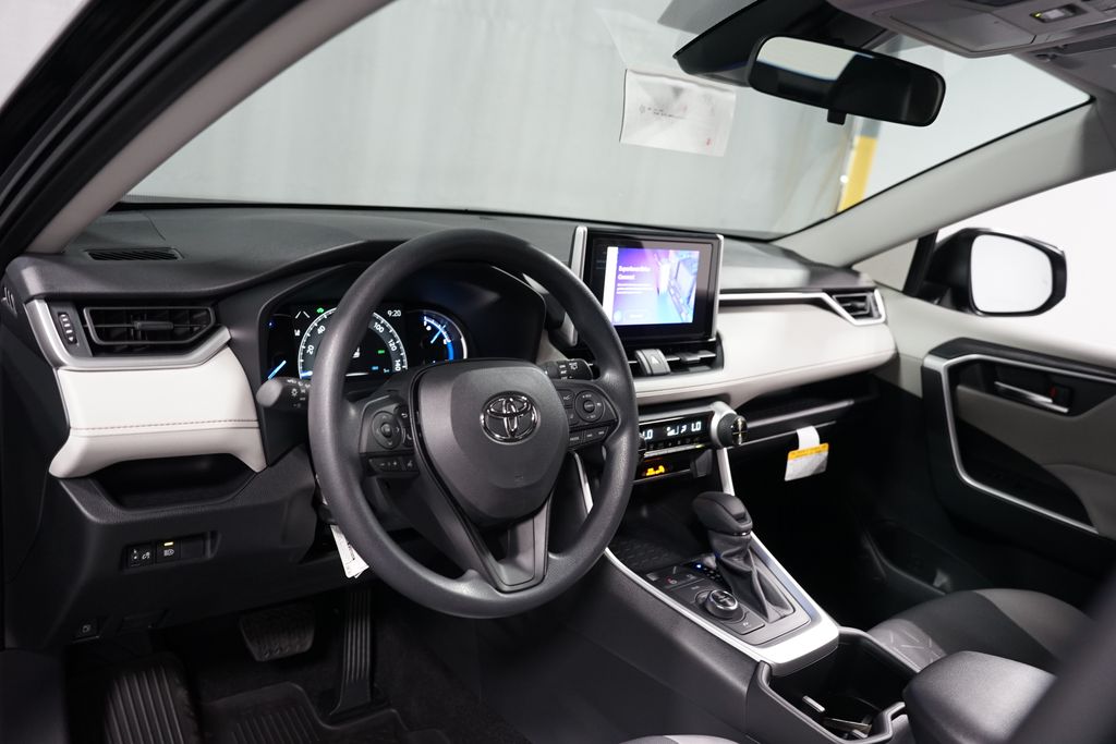 Thumbnail: 2025 Toyota RAV4 - 11