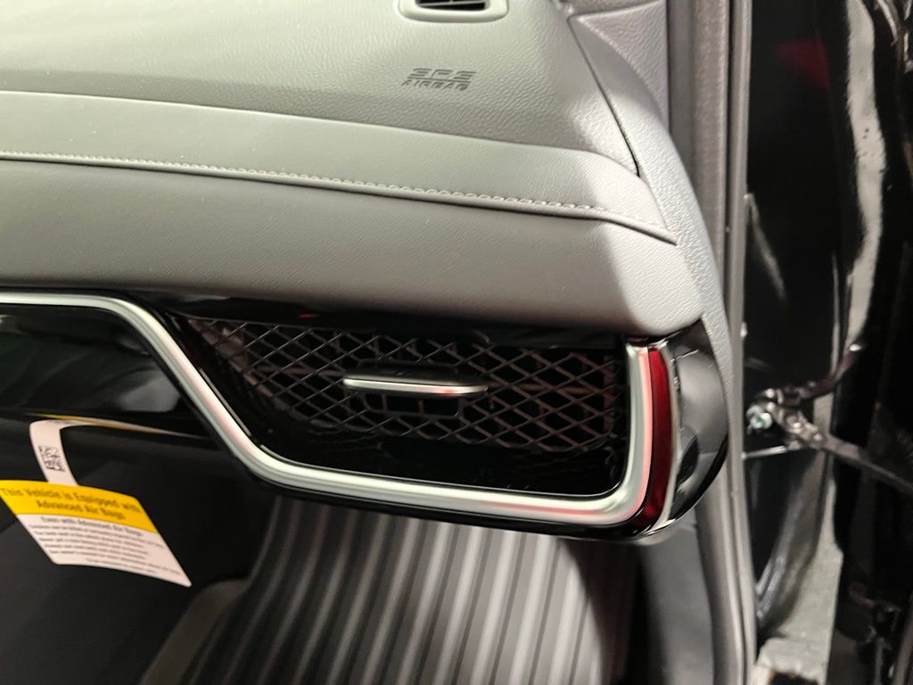 Thumbnail: 2025 Acura ADX - 9